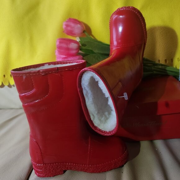 S27 New Furry Lined Boot Ruby Red - Great Tread Canadian Weather Guard Sz 8,8,9 - Picture 3 of 7
